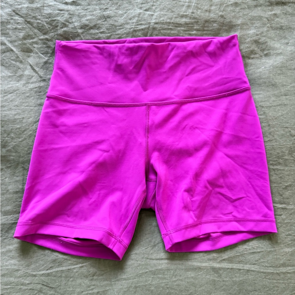 NWOT pink lululemon biker shorts
